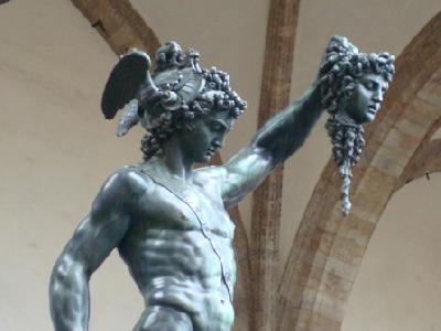 Perseu com a cabeça da Medusa, na Piazza della Signoria