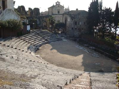 Ruínas do Teatro Romano