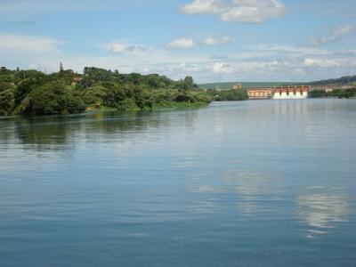 Ao fundo, a barragem de Barra Bonita