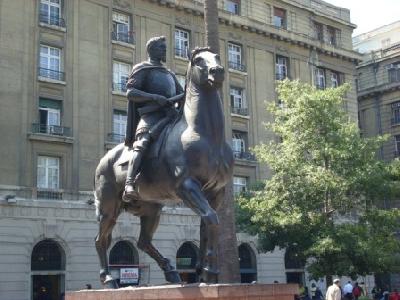 Estátua de Pedro de Valdivia, na Plaza de Armas