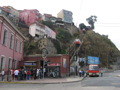 Ascensor Artilleria (foto: http://valparaisoenfotos.blogspot.com/)