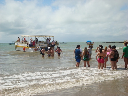 Maracajaú - galera indo para o barco