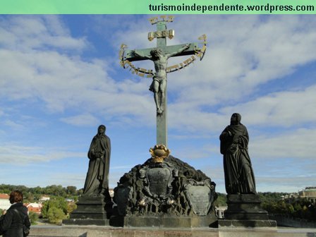 Estátuas na Ponte Carlos