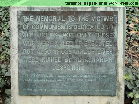 Monumento às vítimas do comunismo.