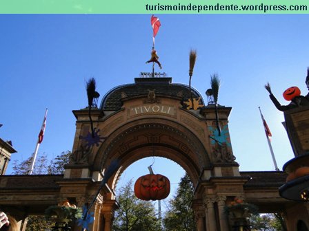 Tivoli, enfeitado para o Dia das Bruxas