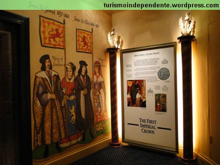 Castelo de Edimburgo - representação de fatos importantes da história