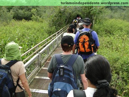 Pequena caminhada até a Estação Cataratas