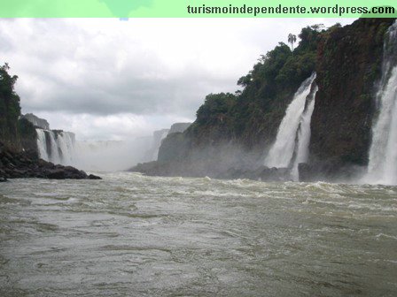 Rio Iguaçu - chegando a hora do banho de cachoeira