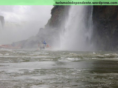 Rio Iguaçu - chegando a hora do banho de cachoeira