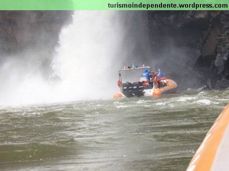Rio Iguaçu - banho de cachoeira