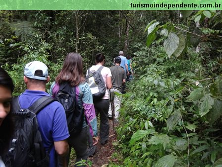 Trilha para a Cachoeira do Mirante