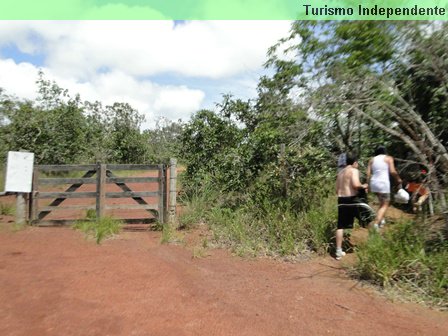 Início da trilha do Circuito das Cachoeiras