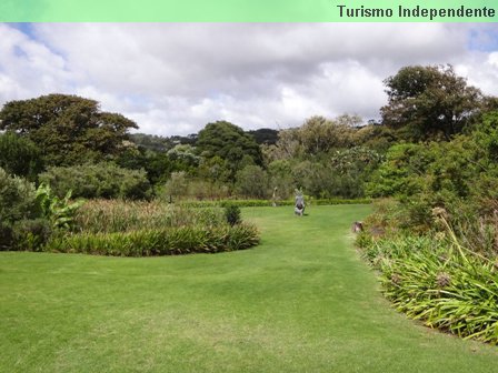 Jardim Botânico, ou Kirstenbosch Gardens.