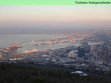 Final de tarde no alto do Signal Hill.