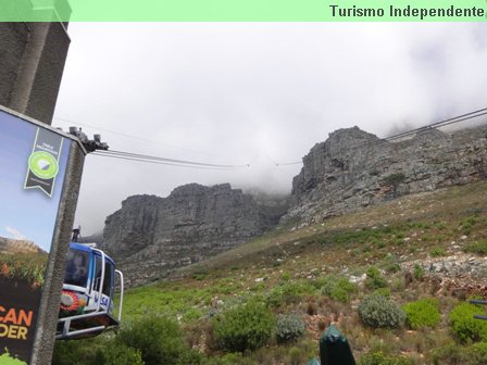 Cabos do cableway da Table Mountain.
