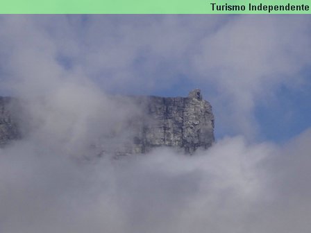 Table Mountain vista de dentro do Castelo.