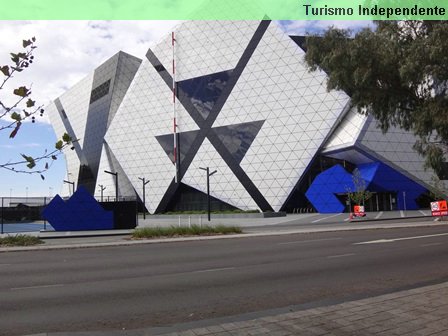 Perth Arena, no caminho para o Harbour Town.