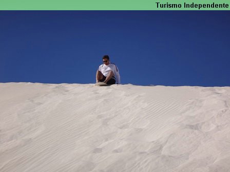 Lancelin Sand Dunes: depois de uns capotes, melhor descer sentado.