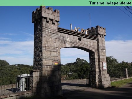 Château Lacave - entrada.