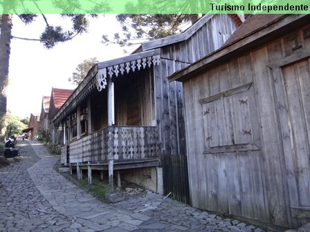 Réplica de Caxias do Sul antiga.