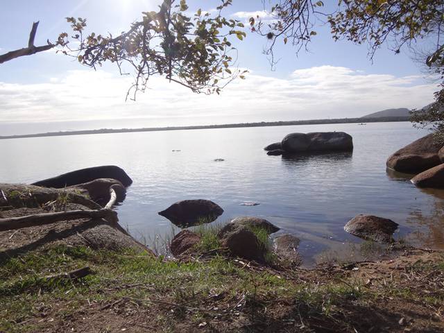 Paisagem na Trilha da Costa da Lagoa ao Canto dos Araçás.