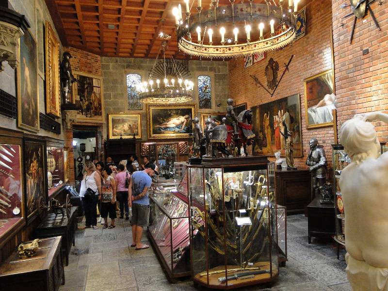 Sala de exposição do Castelo São João.