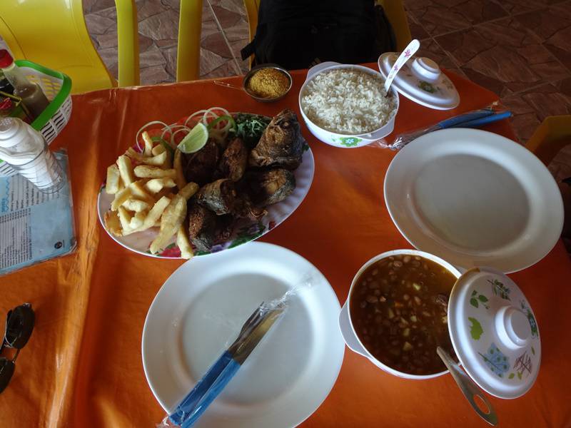 Almoço na Ilha de Itamaracá.