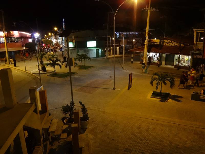 Vila de Porto de Galinhas. Em frente a pousada estava bem calmo.