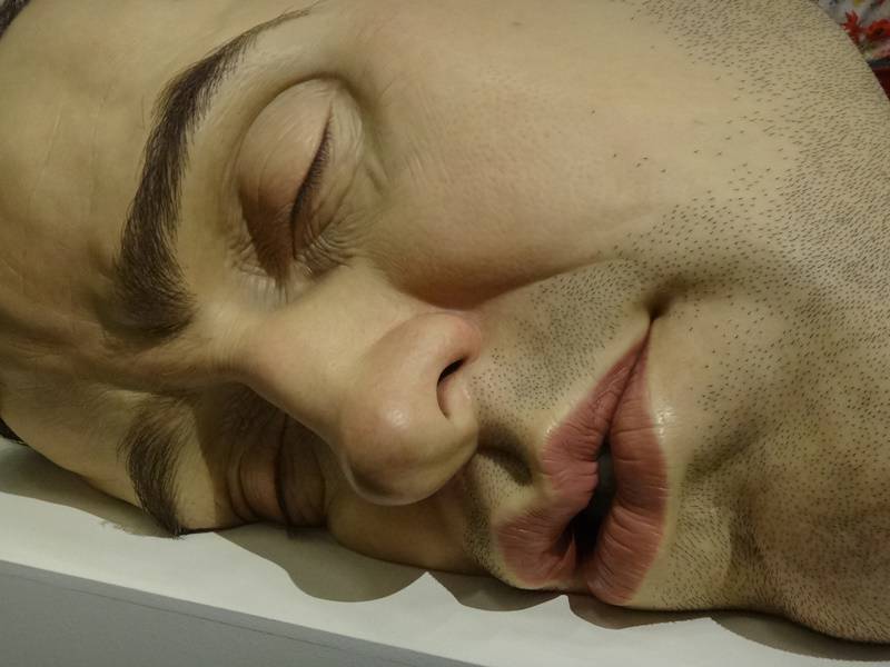 Mask II - autorretrato de Ron Mueck.