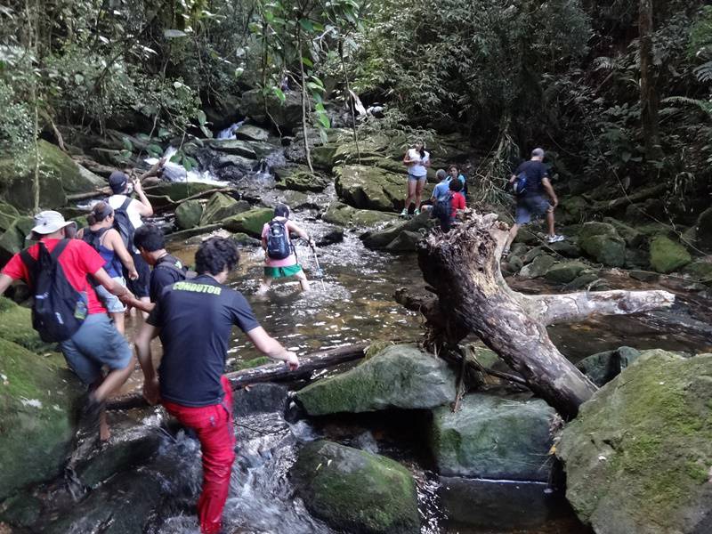 Parque da Onça Parda - Trilha da Cachoeira do Ribeirão Branco.