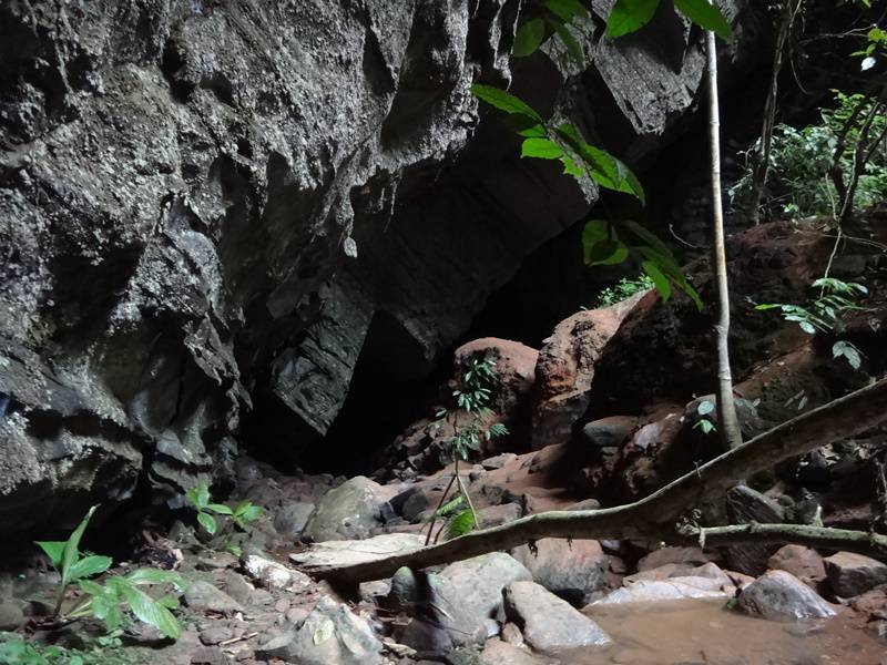 Saída da Caverna do Couto.