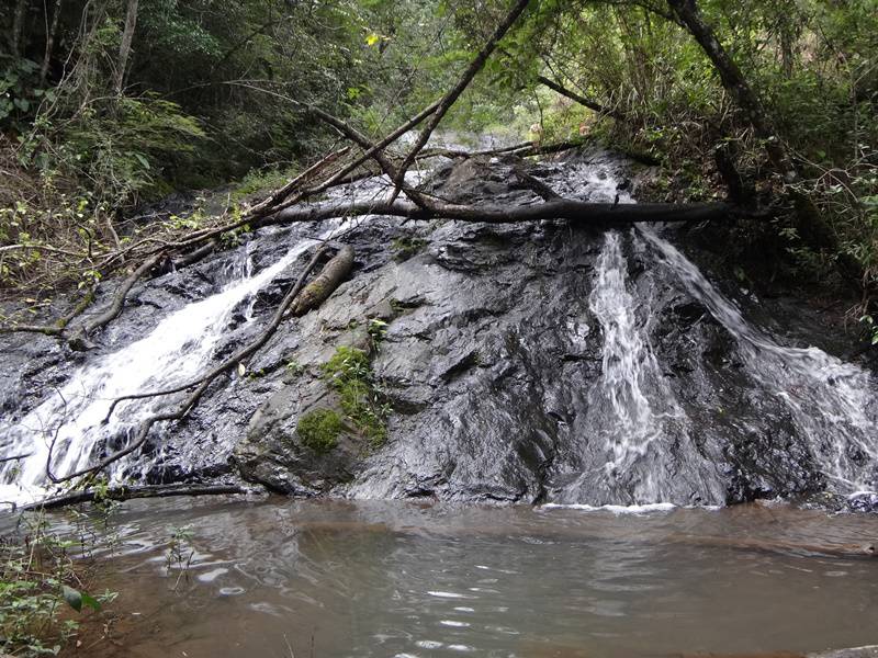 A segunda cachoeira também foi só para fotografias.