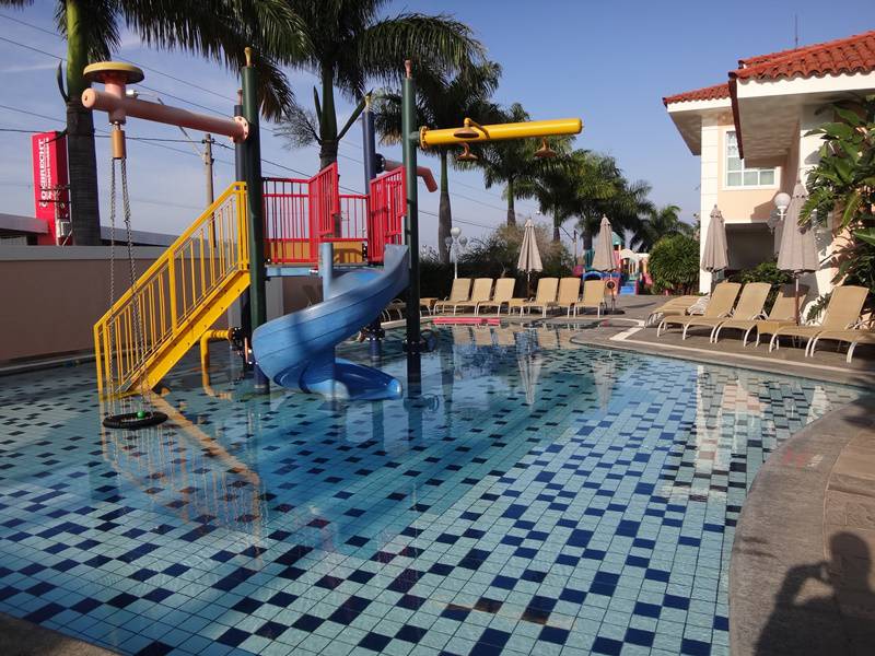 Piscina infantil - Royal Palm Plaza.