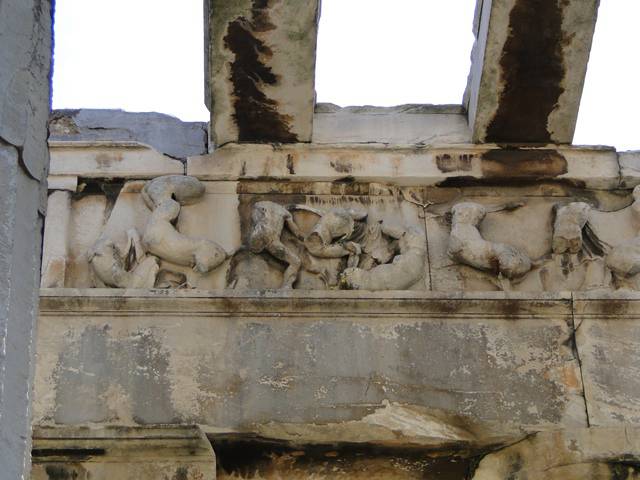 Detalhes do Templo de Hefesto, na Ágora Antiga, em Atenas.