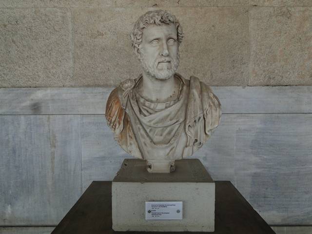 Busto do Imperador Antonino Pio.