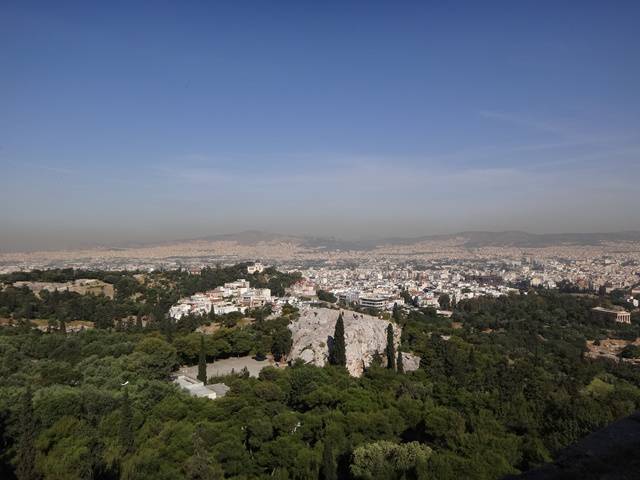 Cidade de Atenas vista a partir da Acrópole.