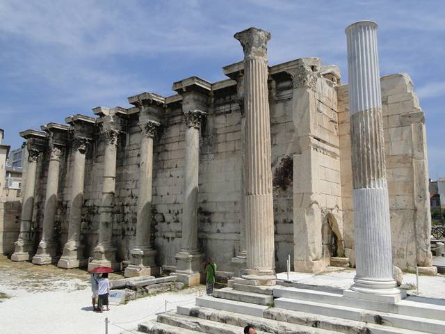 Biblioteca de Adriano, em Atenas.