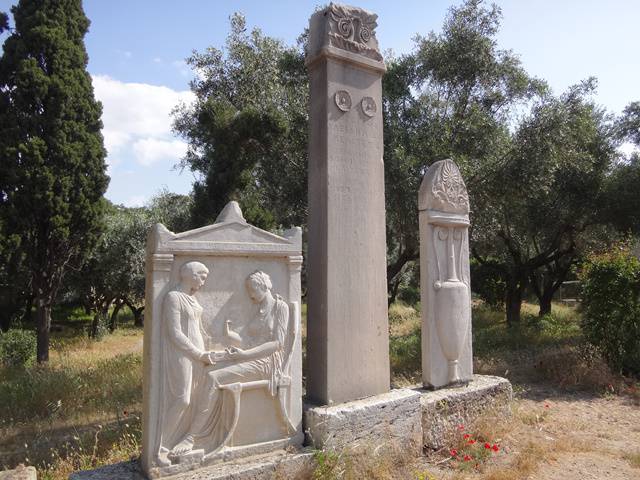 Cemitério Kerameikos, em Atenas.