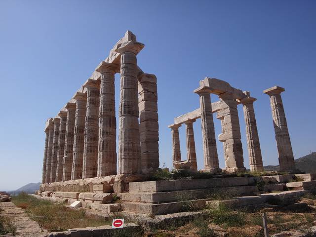 Templo de Poseidon, no Cabo Sounio, em Atenas.