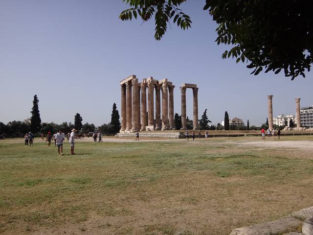 Templo de Zeus Olímpico, em Atenas.