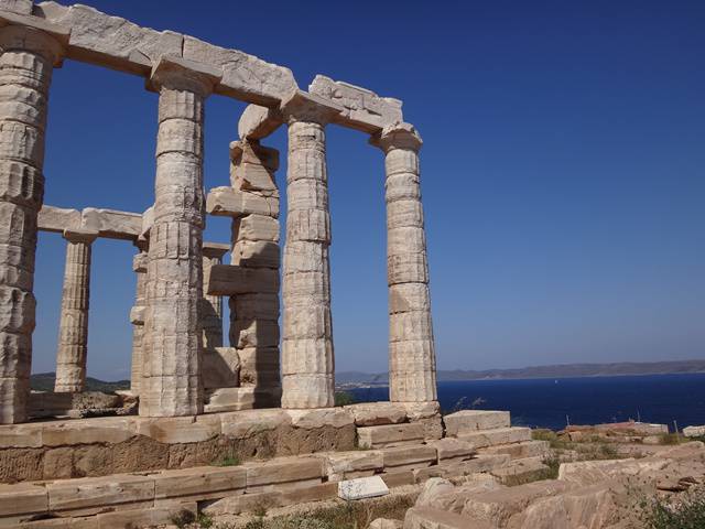 Templo de Poseidon, no Cabo Sounio, em Atenas.