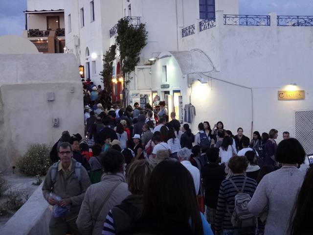 Fim do espetáculo, hora de circular pela cidade.