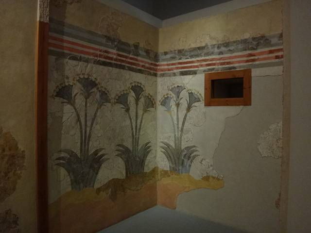 Pinturas encontradas nas escavações em Akrotiri.