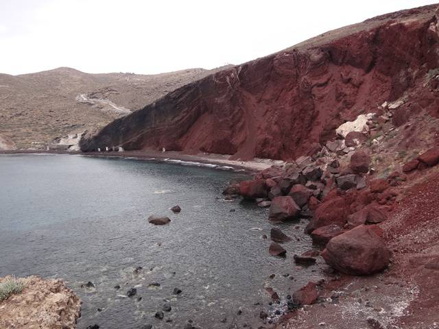 Red Beach, a Praia Vermelha de Santorini;.