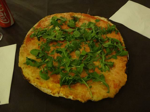 Pizza de rúcula.