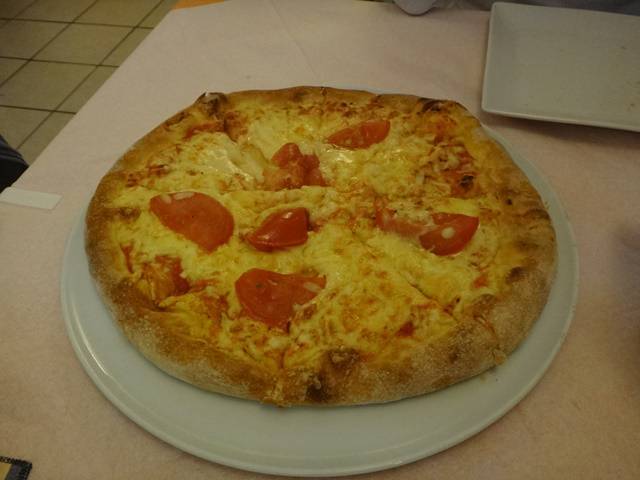 Pizza do El Greco, em Santorini.