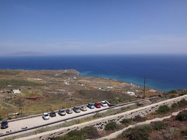 Travessia Fira-Oia: Panagia Kalou, do lado oposto à Caldeira da ilha.