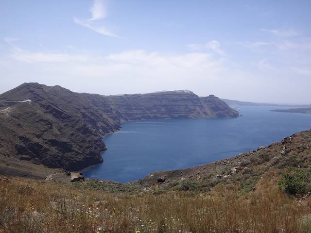 Paisagem da travessia Fira-Oia, em Santorini.