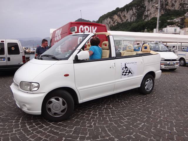 Serviço de táxi na Ilha de Capri