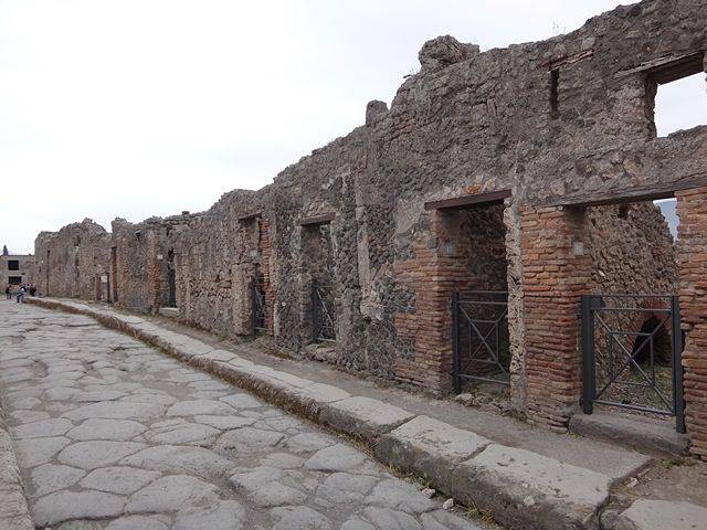 Pompeia: o calçamento encontrado é original da cidade